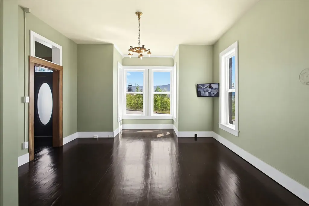 709 N Main Street Butte MT 59701