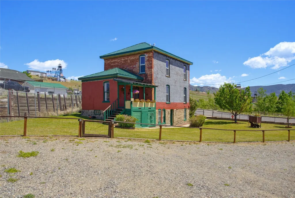 709 N Main Street Butte MT 59701