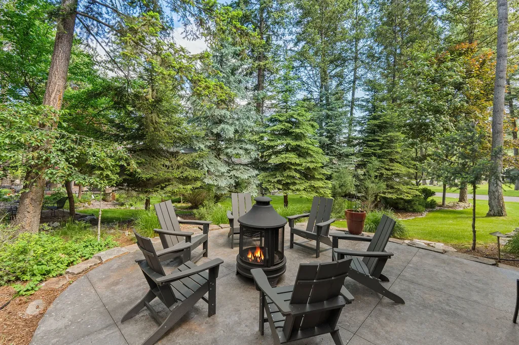 188 Eagle Bend Drive Bigfork MT 59911