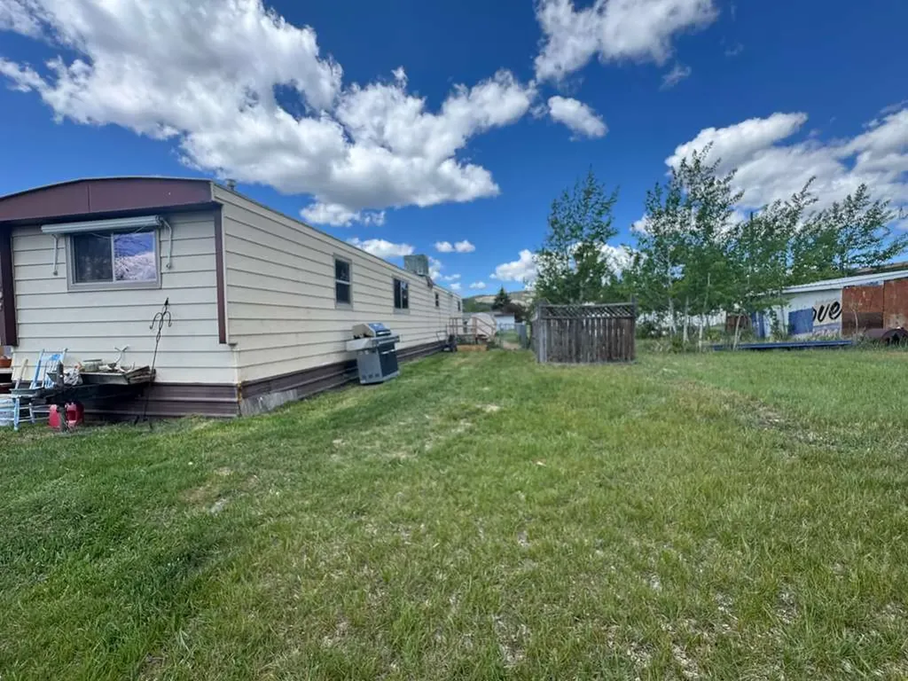407 & 409 N Washington Street Boulder MT 59632