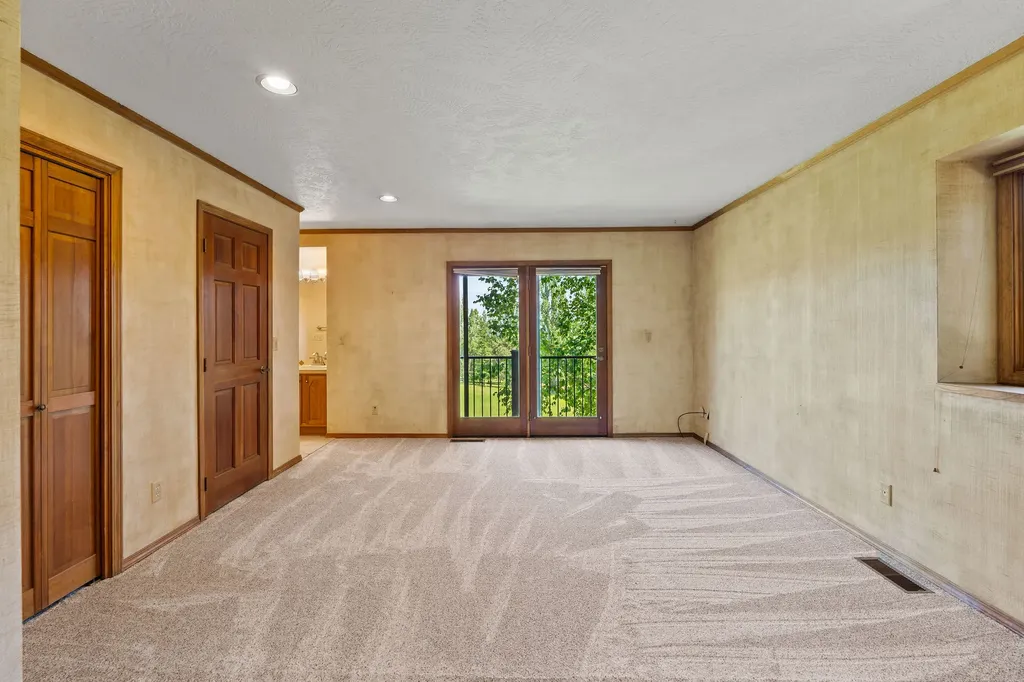 310 Lake Hills Drive Kalispell MT 59901