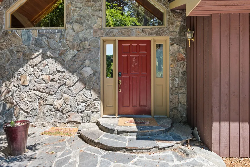 310 Lake Hills Drive Kalispell MT 59901