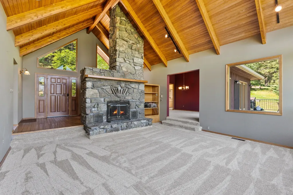 310 Lake Hills Drive Kalispell MT 59901