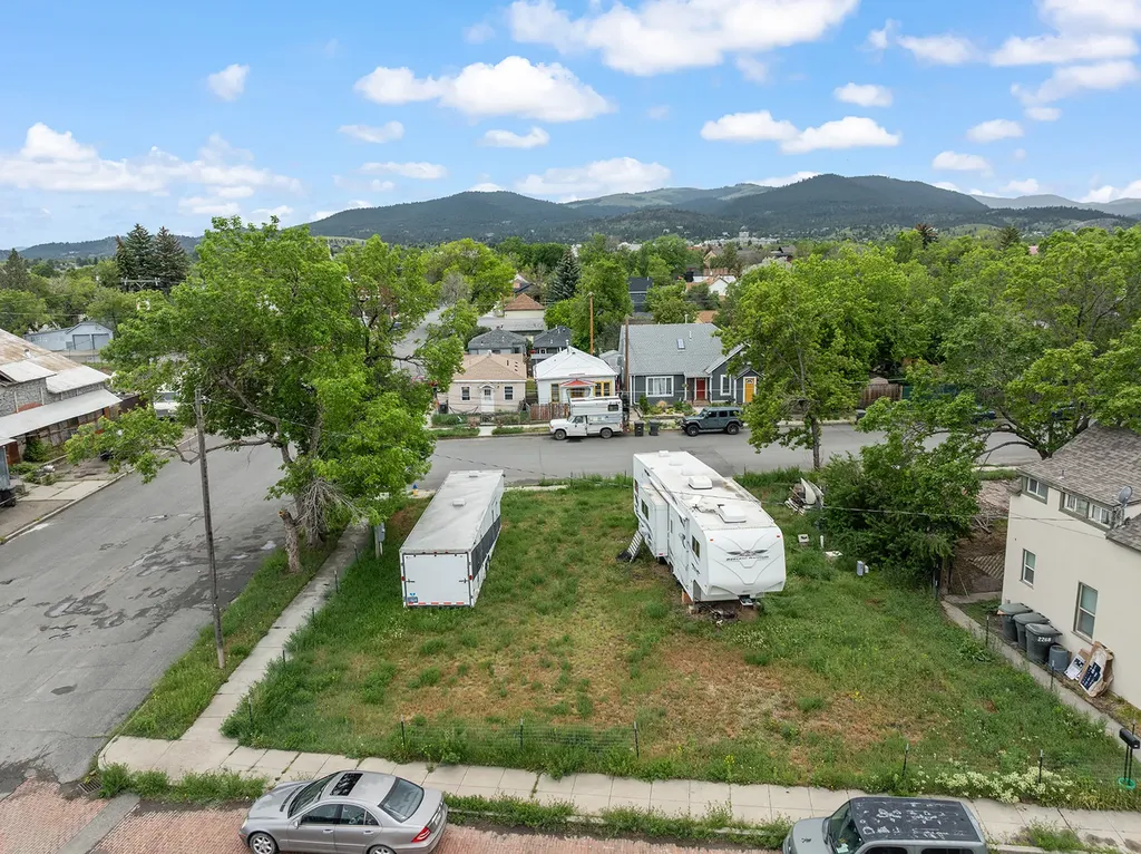 1545 Railroad Avenue Helena MT 59601