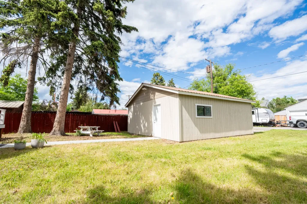 919 8th Avenue E Kalispell MT 59901