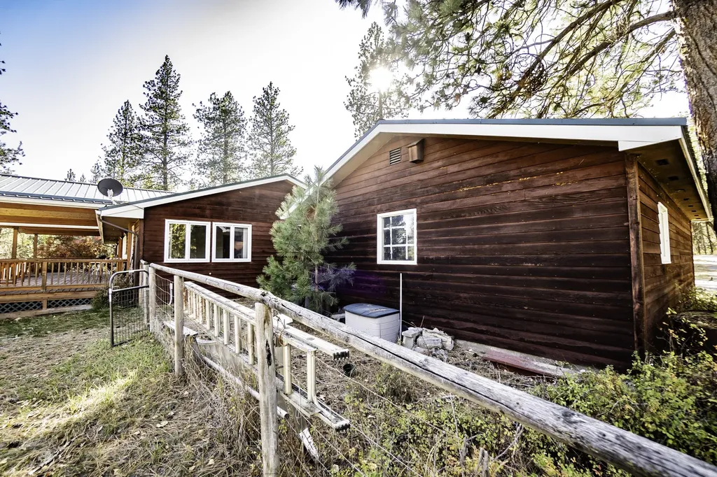 4694 Watt Lane Stevensville MT 59870