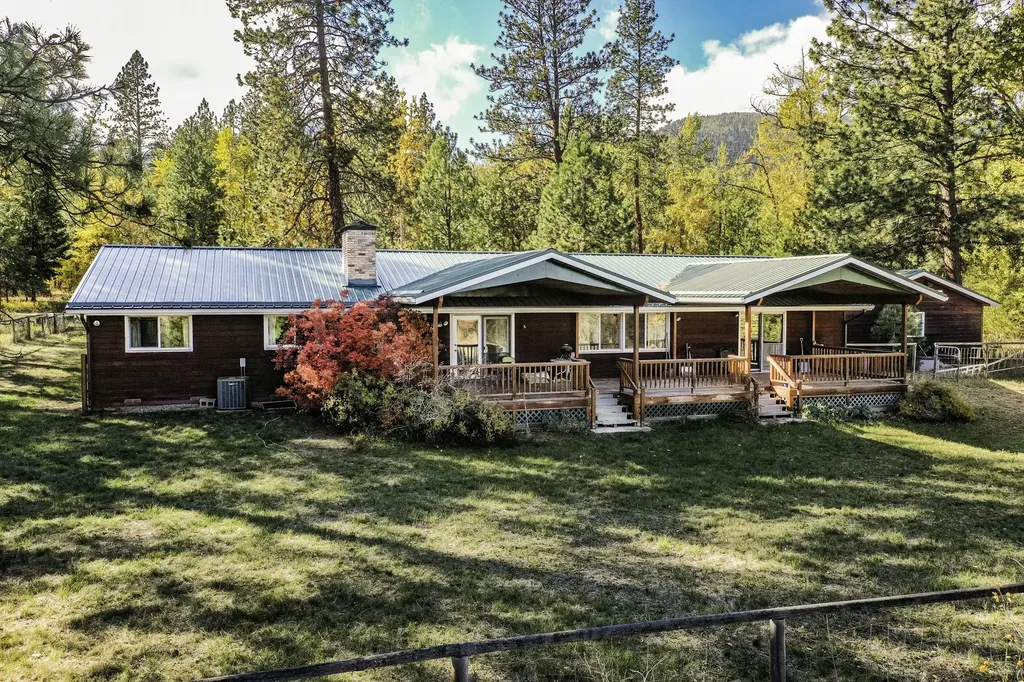 4694 Watt Lane Stevensville MT 59870