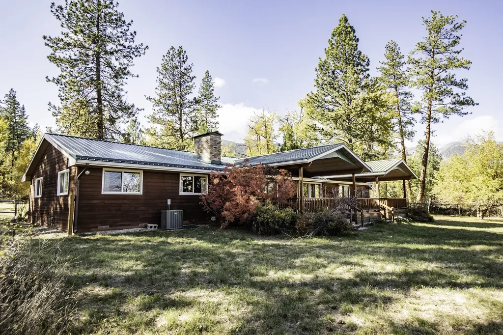 4694 Watt Lane Stevensville MT 59870