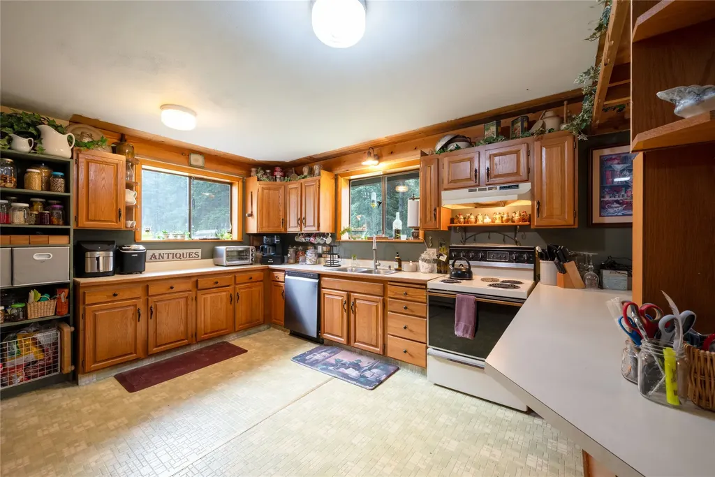 5 Big Fir Lane Thompson Falls MT 59873