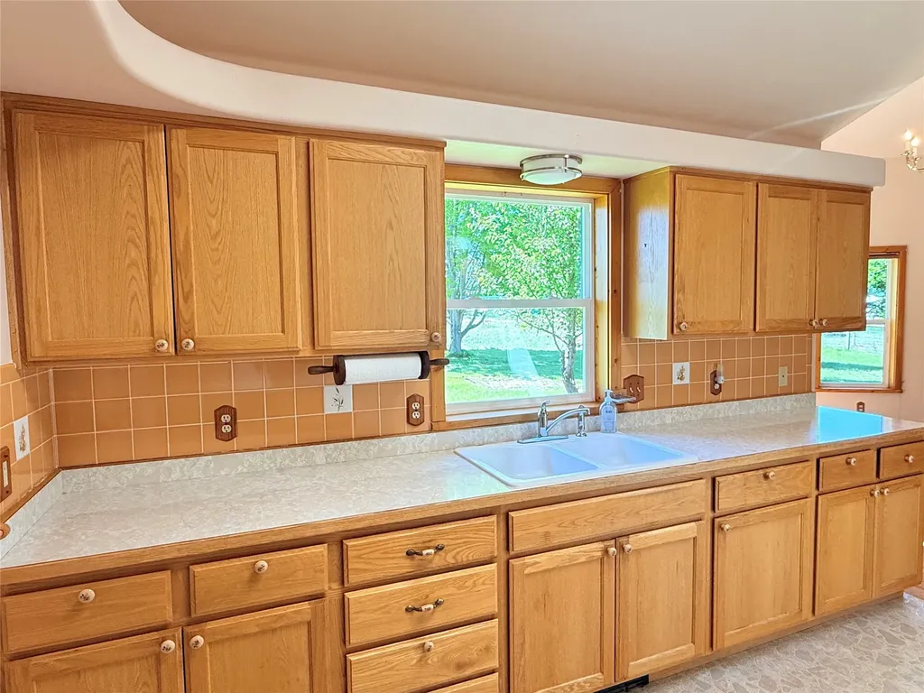 451 Powell Way Corvallis MT 59828