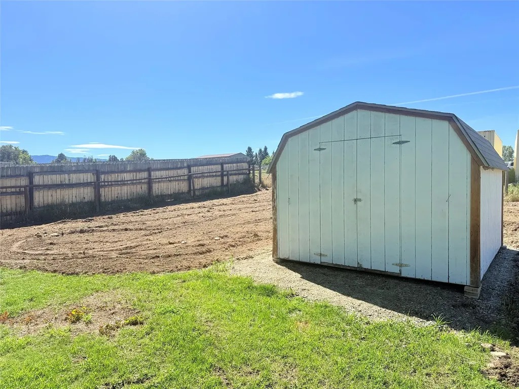 451 Powell Way Corvallis MT 59828