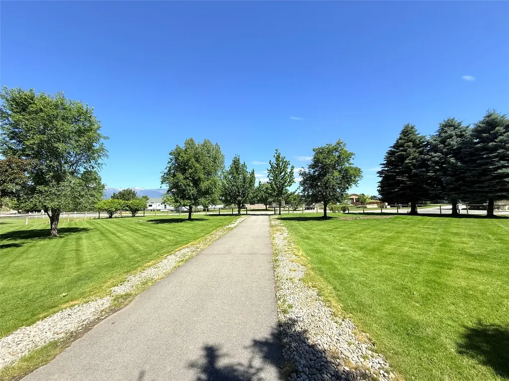 451 Powell Way Corvallis MT 59828