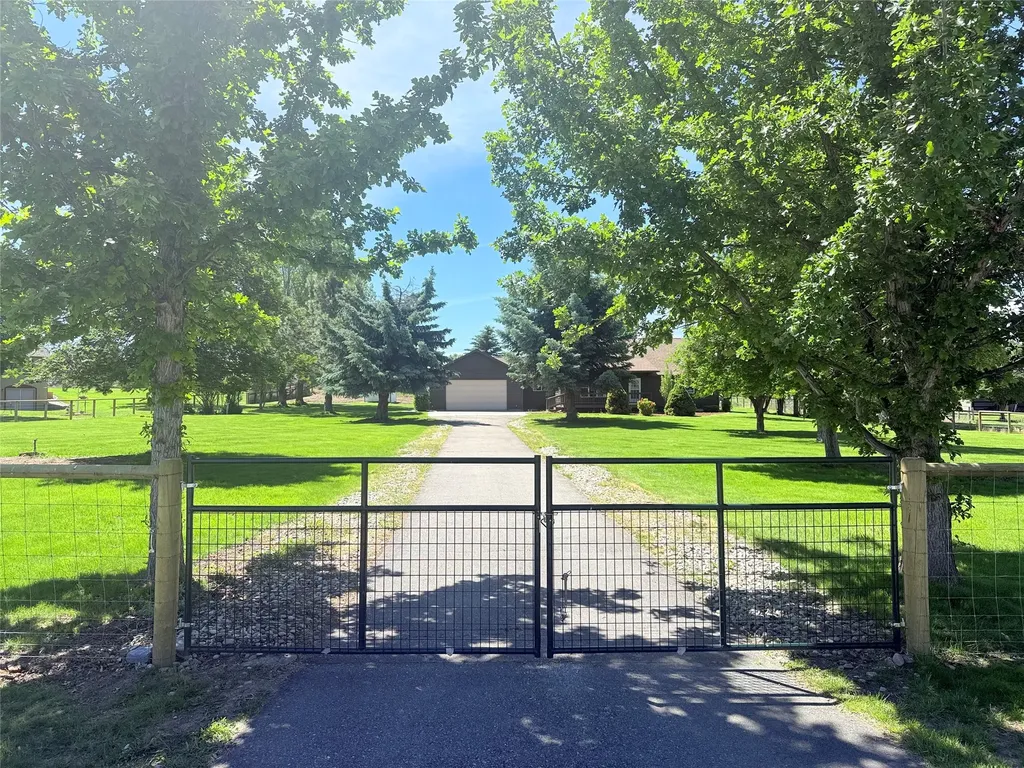 451 Powell Way Corvallis MT 59828