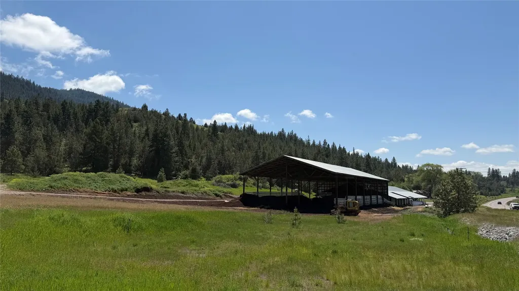 38261 Us Highway 93 Big Arm MT 59910