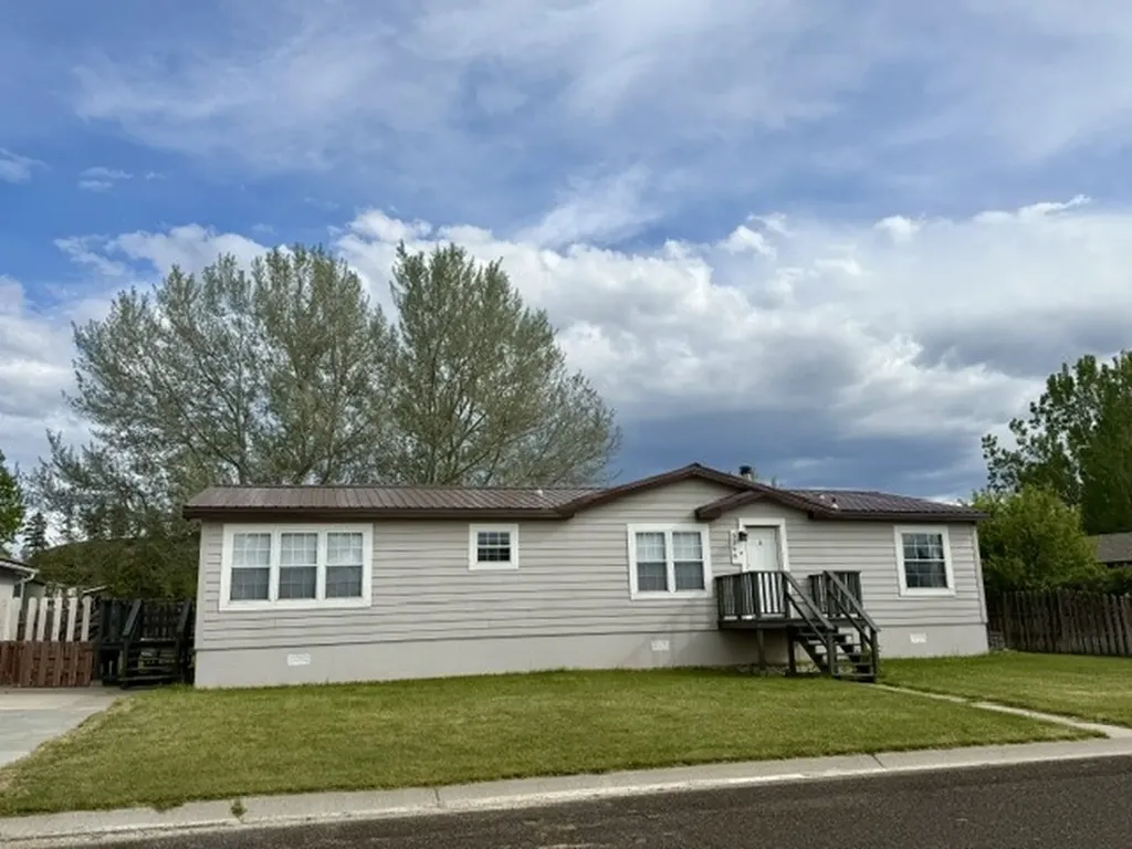 3298 Appaloosa Drive Colstrip MT 59323