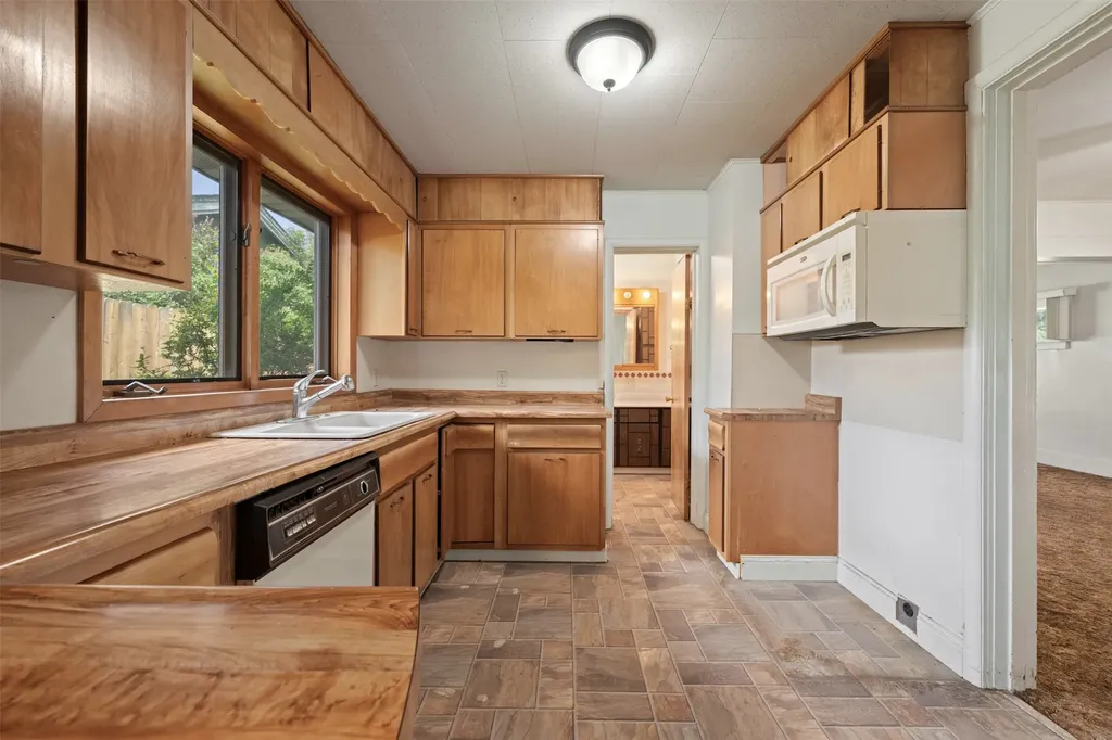 1909 Howard Street Butte MT 59701