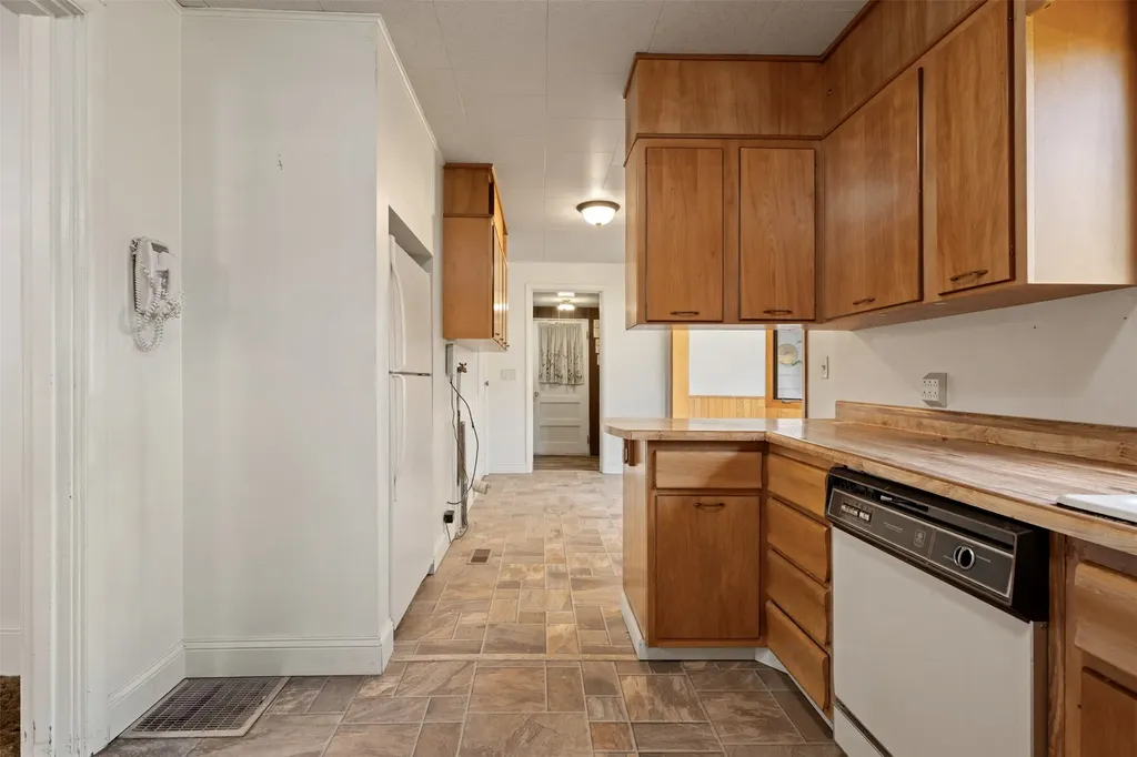 1909 Howard Street Butte MT 59701