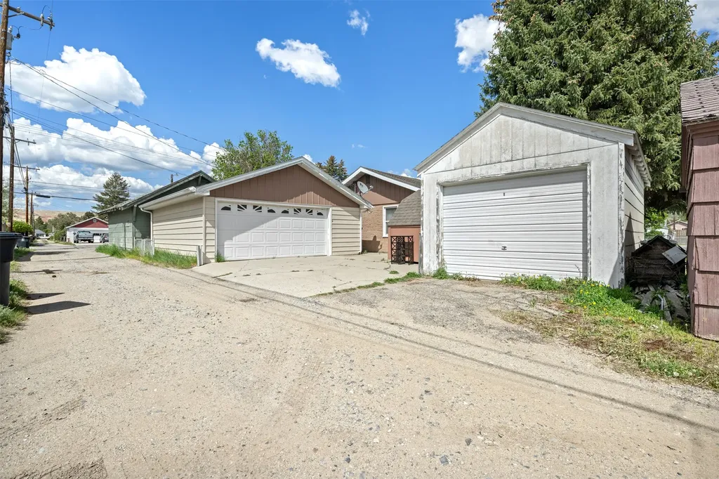 1909 Howard Street Butte MT 59701