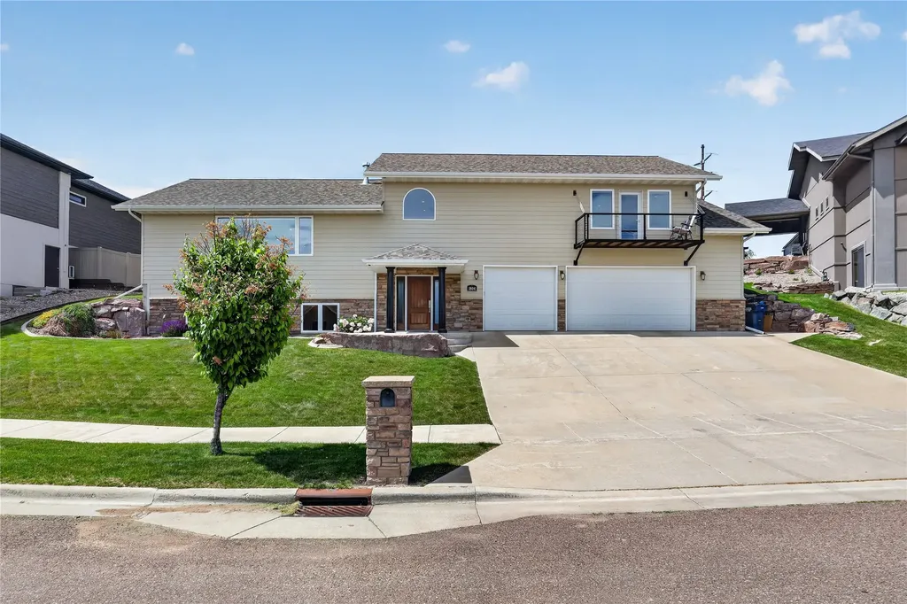 1804 Whispering Ridge Drive Great Falls MT 59404