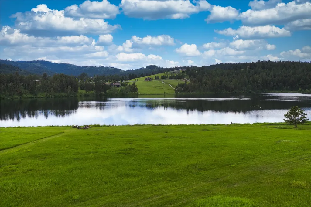 1563 Foys Lake Road Kalispell MT 59901