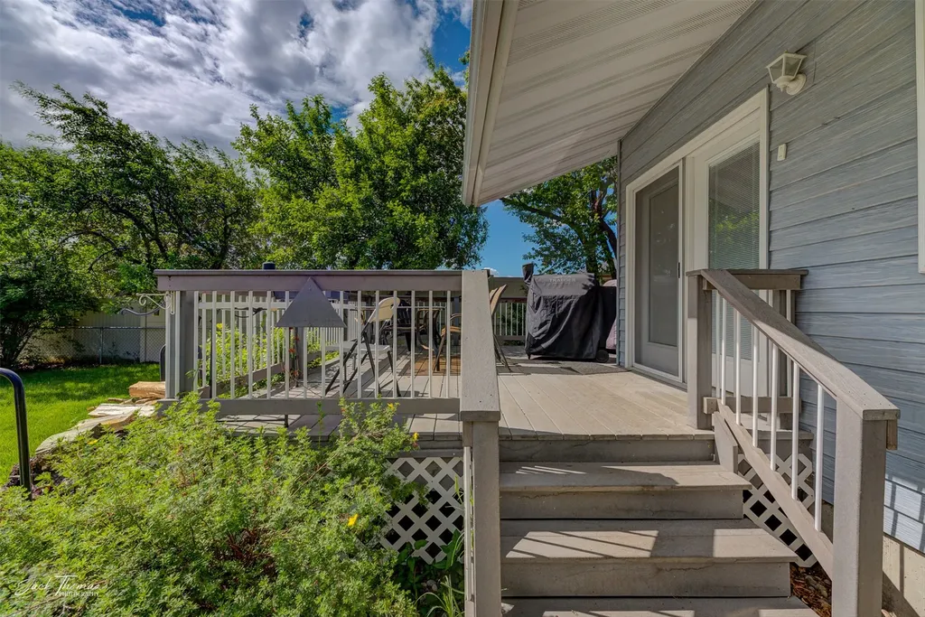 1527 Mineral Road Helena MT 59602