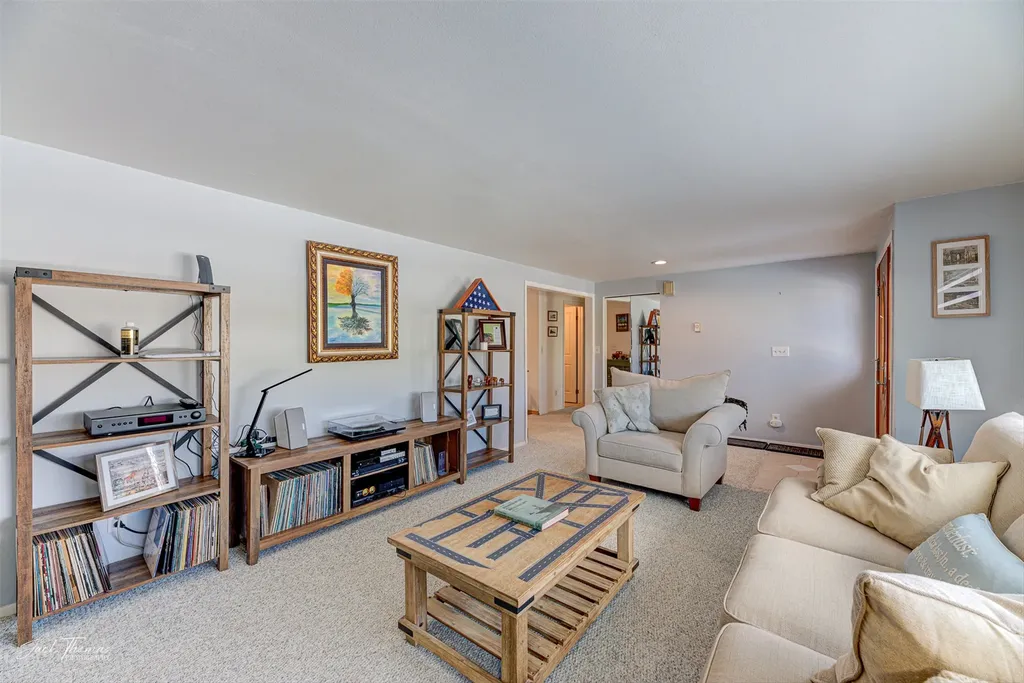 1527 Mineral Road Helena MT 59602