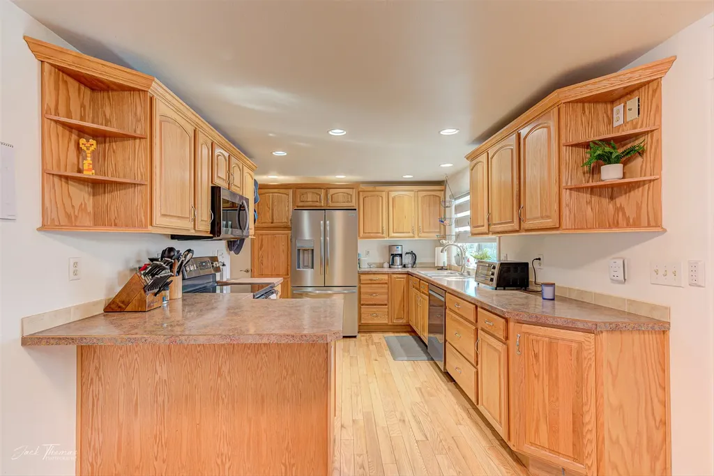 1527 Mineral Road Helena MT 59602