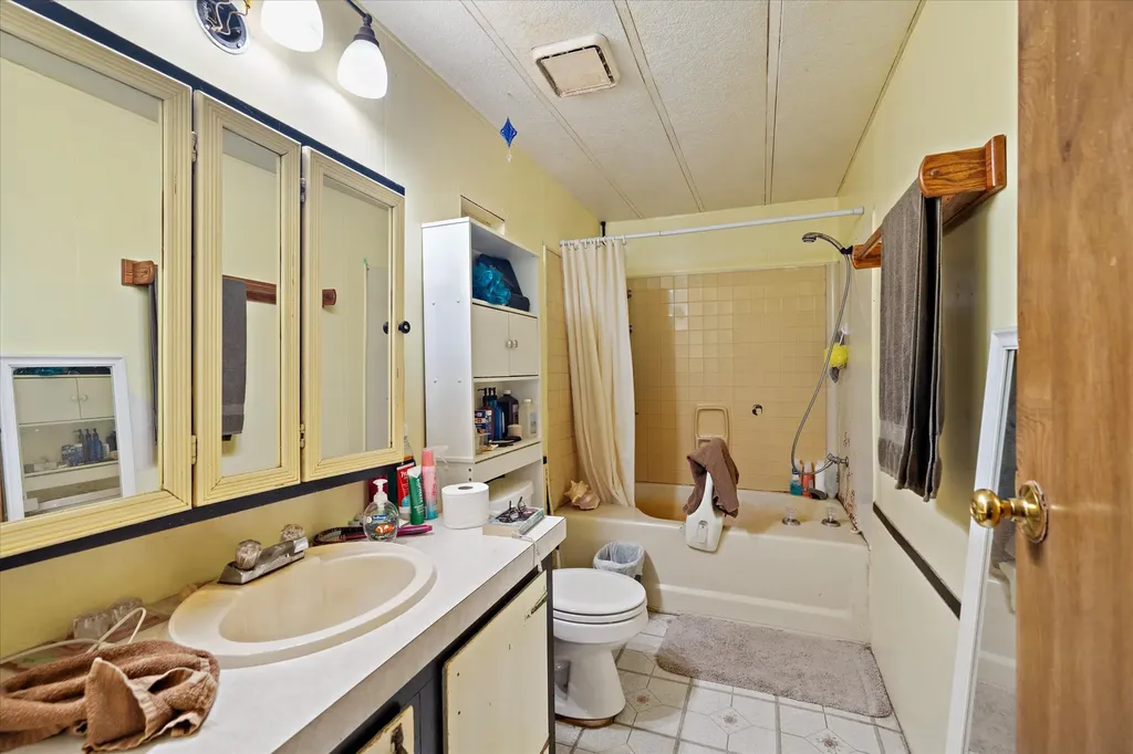 2889 Us Highway 2 Troy MT 59935