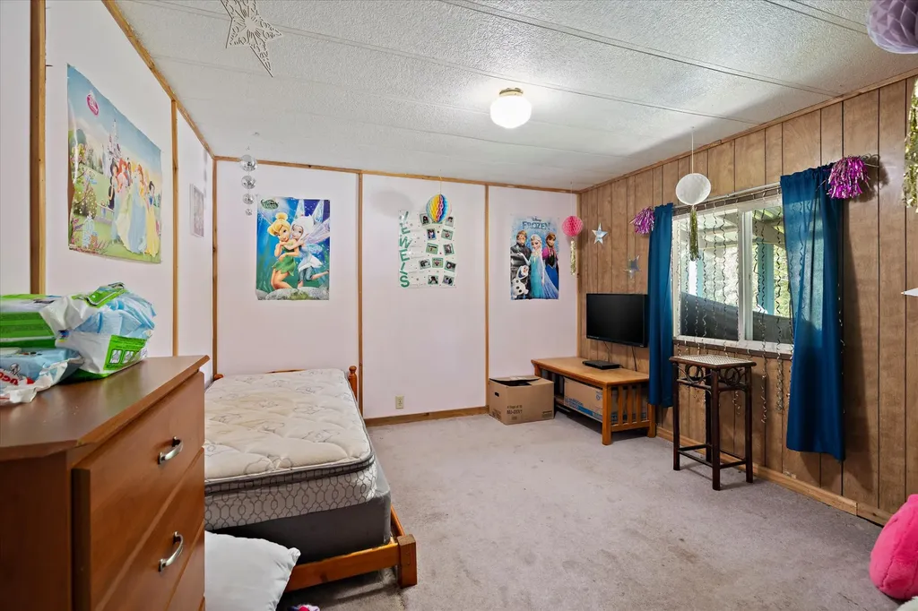 2909 Us Highway 2 Troy MT 59935