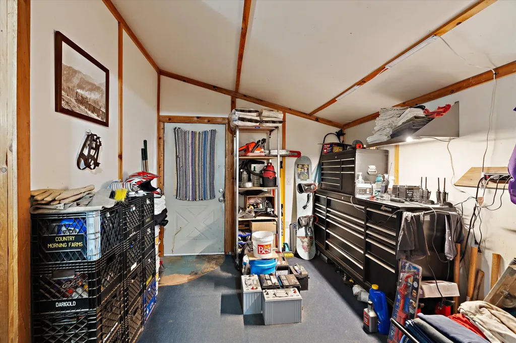 2909 Us Highway 2 Troy MT 59935