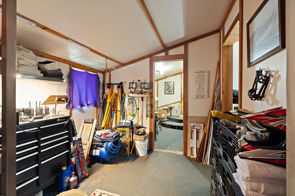 2909 Us Highway 2 Troy MT 59935