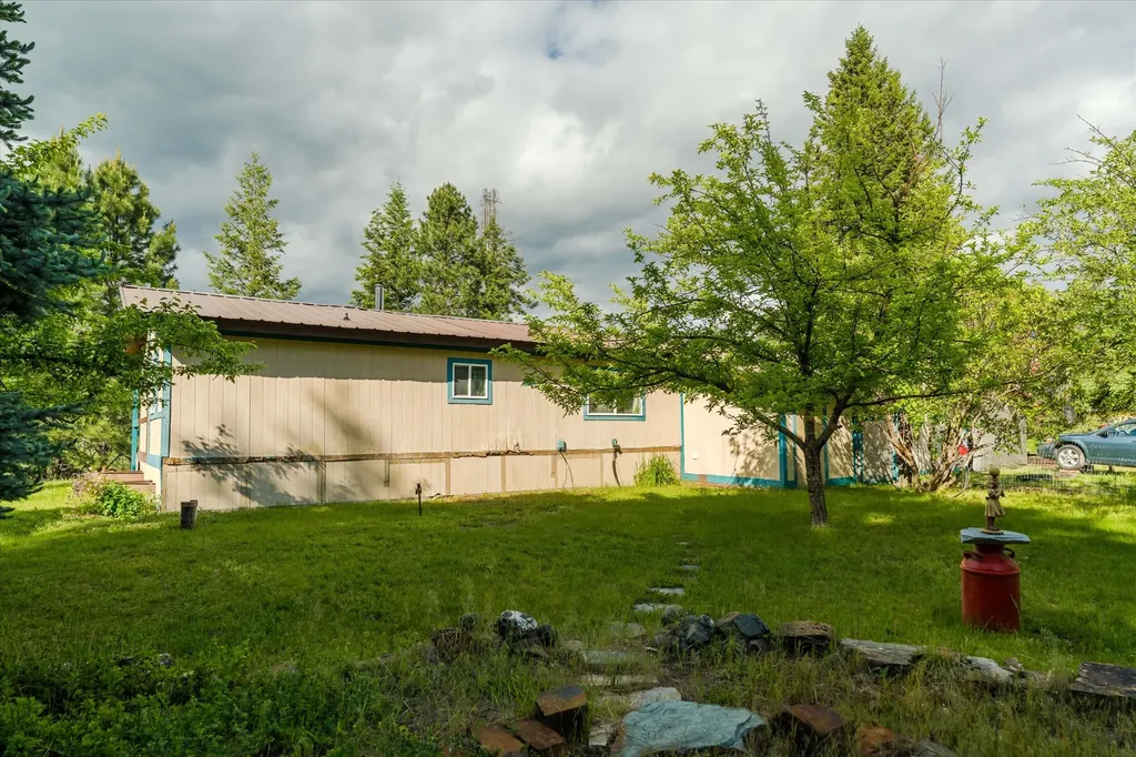 2909 Us Highway 2 Troy MT 59935