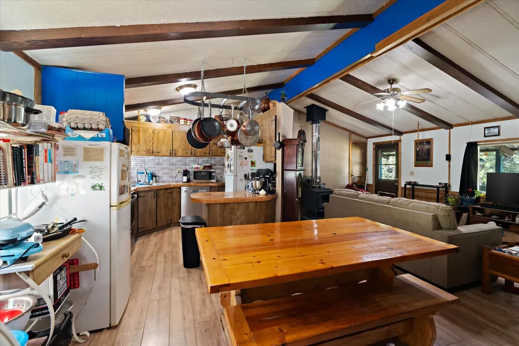 2889 Us Highway 2 Troy MT 59935