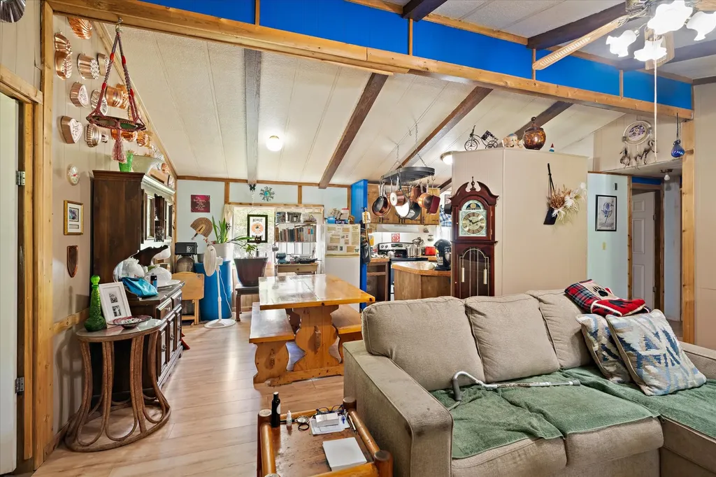 2909 Us Highway 2 Troy MT 59935