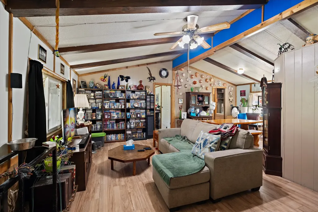 2909 Us Highway 2 Troy MT 59935