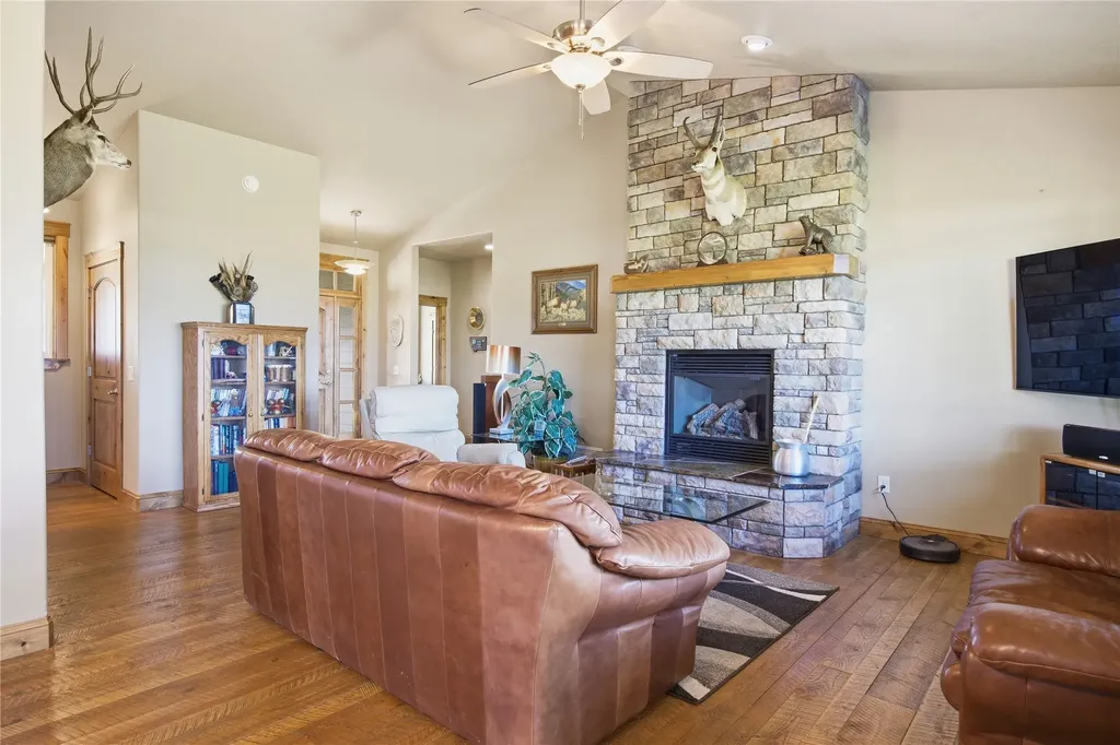 1099 Three Mile Creek Road Stevensville MT 59870