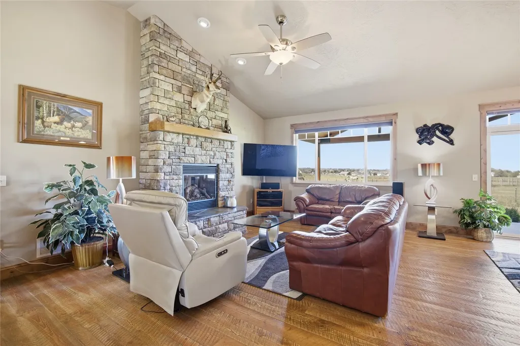 1099 Three Mile Creek Road Stevensville MT 59870
