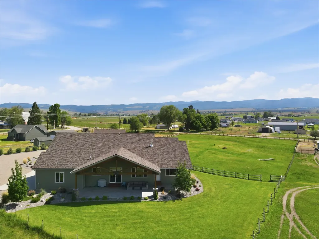1099 Three Mile Creek Road Stevensville MT 59870