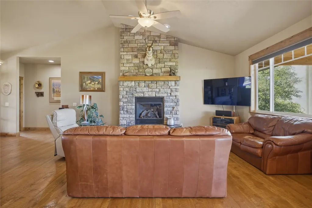1099 Three Mile Creek Road Stevensville MT 59870