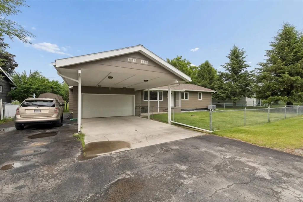 203 Central Avenue Eureka MT 59917