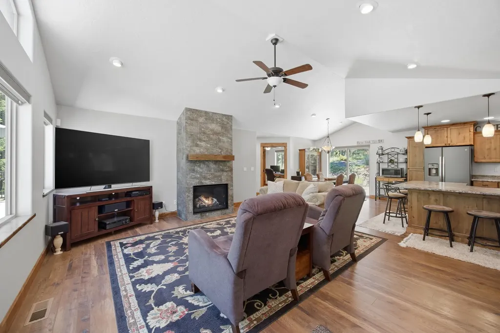 30123 Half Circle Way Polson MT 59860