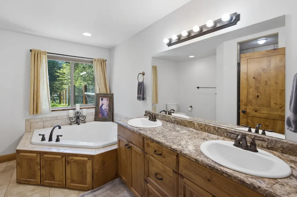 30123 Half Circle Way Polson MT 59860