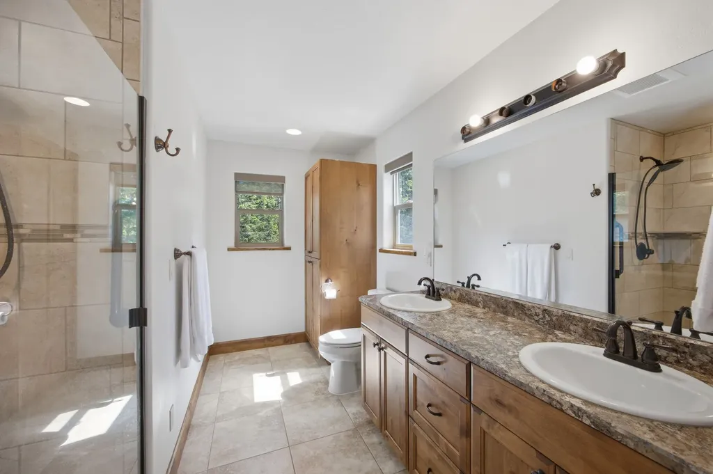 30123 Half Circle Way Polson MT 59860