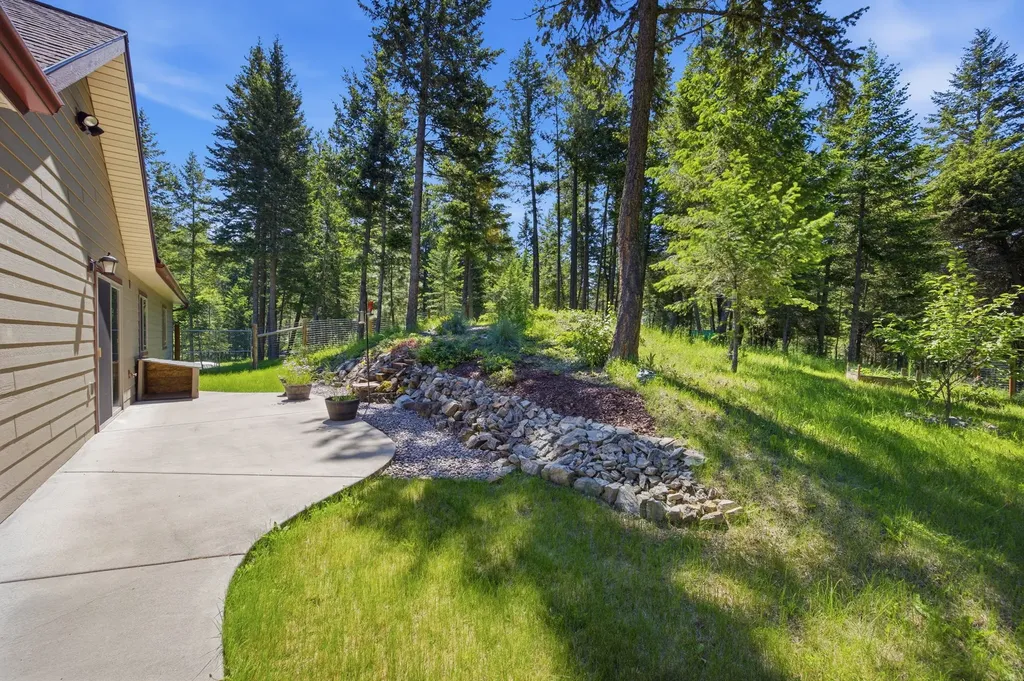 30123 Half Circle Way Polson MT 59860