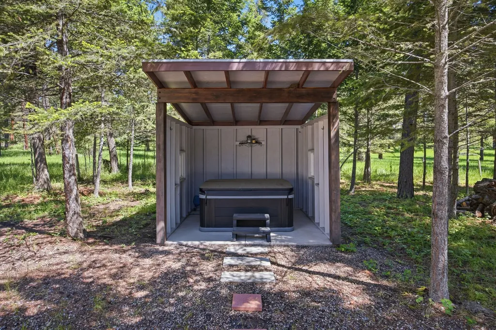 30123 Half Circle Way Polson MT 59860