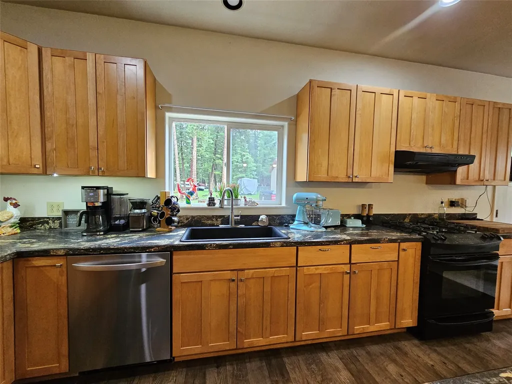 229 3rd Avenue Lincoln MT 59639