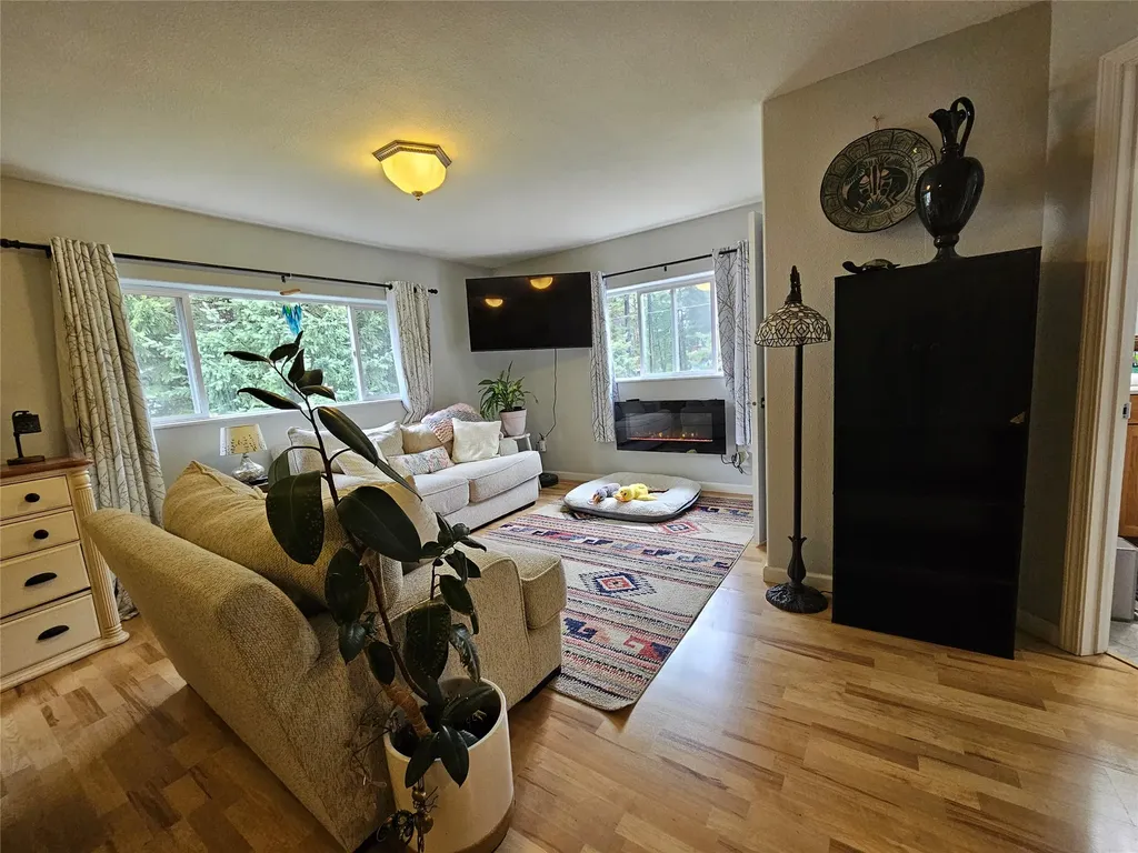 229 3rd Avenue Lincoln MT 59639