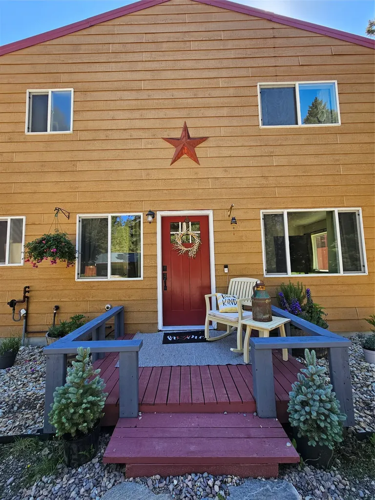 229 3rd Avenue Lincoln MT 59639