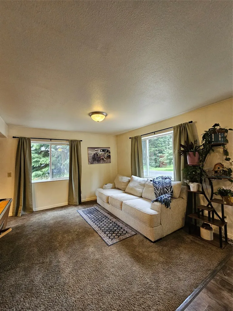 229 3rd Avenue Lincoln MT 59639