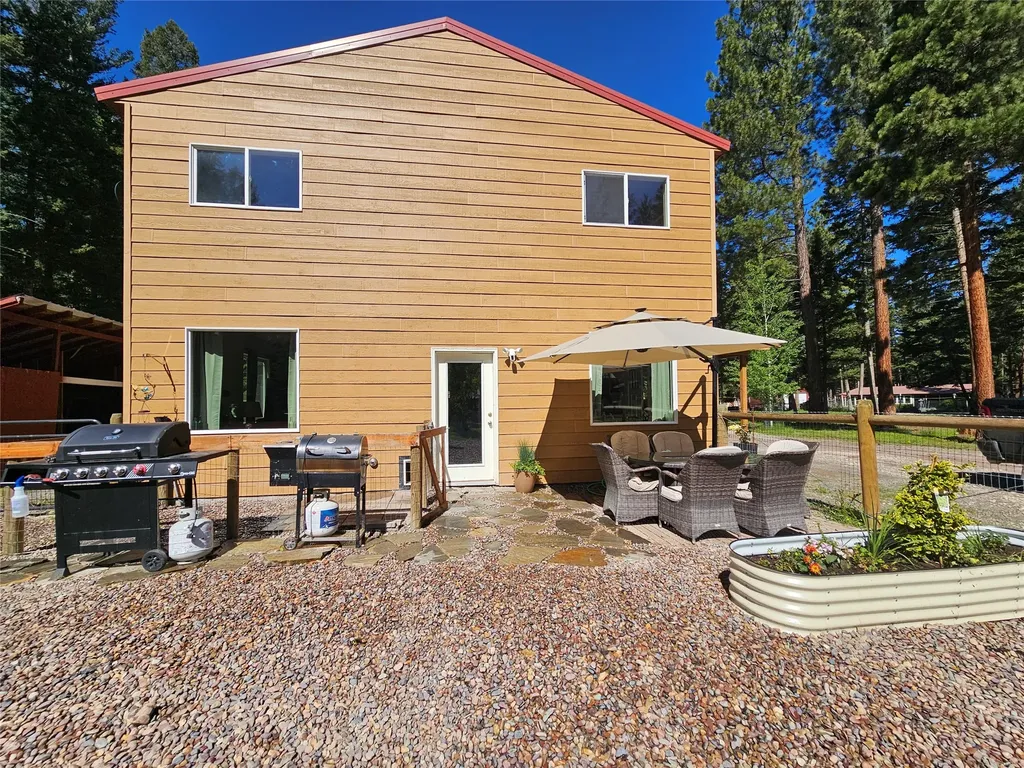229 3rd Avenue Lincoln MT 59639